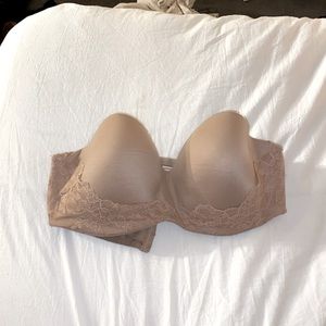 Victoria’s Secret Strapless Bra